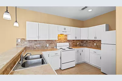 527 12th Street, San Leon, TX 77539 - Photo 6