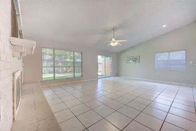 10514 Rancho Bernardo Lane, Sugar Land, TX 77498 - Photo 8