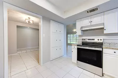 10514 Rancho Bernardo Lane, Sugar Land, TX 77498 - Photo 18