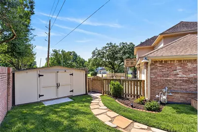7214 Creek Crest Drive, Houston, TX 77095 - Photo 10