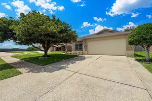 3209 Wheatmeadow Ct, Pearland, TX 77581 - Photo 4