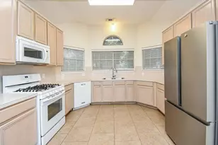 3377 Zubin Ln, Katy, TX 77493 - Photo 6
