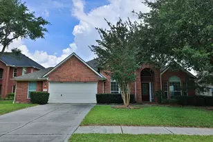 2630 Tranquil Oaks Ct, Houston, TX 77345 - Photo 2