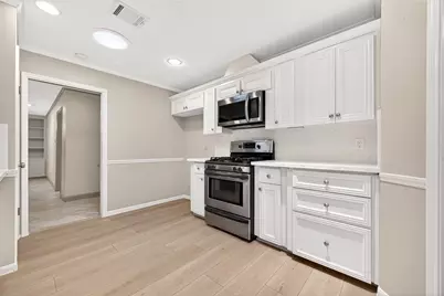 11007 Bandlon Drive, Houston, TX 77072 - Photo 16