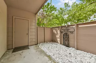 2125 Augusta Dr, Houston, TX 77057 - Photo 20