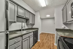 2125 Augusta Dr, Houston, TX 77057 - Photo 8