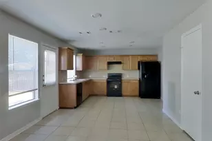 6214 Majesty Ln, Houston, TX 77085 - Photo 4
