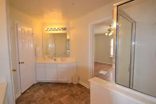2710 Grants Lake Blvd, Sugar Land, TX 77479 - Photo 22