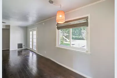 18222 Point Lookout Drive, Nassau Bay, TX 77058 - Photo 12