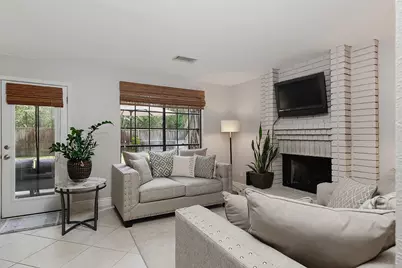 95 N Pathfinders Circle, The Woodlands, TX 77381 - Photo 16