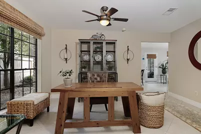 95 N Pathfinders Circle, The Woodlands, TX 77381 - Photo 10