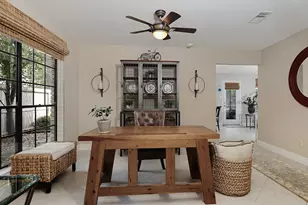 95 N Pathfinders Cir, The Woodlands, TX 77381 - Photo 10