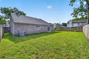 3238 E Rangecrest Pl, Sugar Land, TX 77479 - Photo 32