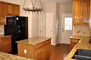 319 S Cheddington Dr, Katy, TX 77450 - Photo 18