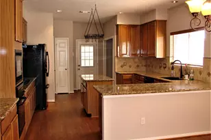 319 S Cheddington Dr, Katy, TX 77450 - Photo 16