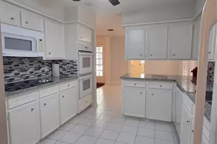 418 Longview Dr, Sugar Land, TX 77478 - Photo 16