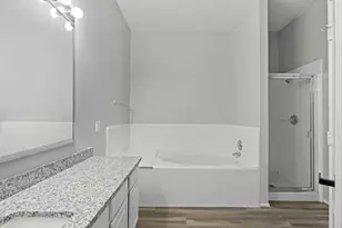 9606 Babbling Spring Ct, Tomball, UT 77375 - Photo 28