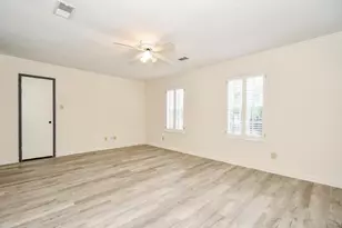 7459 Brompton St, Houston, TX 77025 - Photo 16