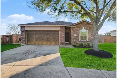 805 Seadrift Court, La Marque, TX 77568 - Photo 2