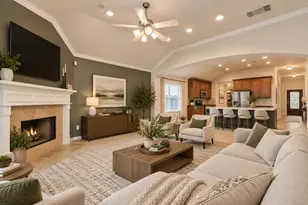 11 Ebony Oaks Pl, The Woodlands, TX 77382 - Photo 1