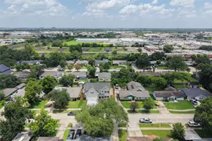 7938 Turquoise Ln, Houston, TX 77055 - Photo 38