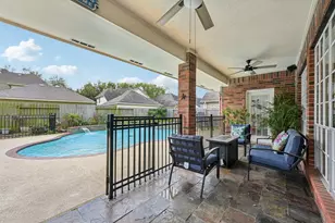 2202 Castle Bay Dr, League City, TX 77573 - Photo 42