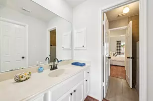 2202 Castle Bay Dr, League City, TX 77573 - Photo 38