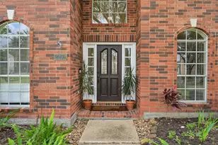 2202 Castle Bay Dr, League City, TX 77573 - Photo 4