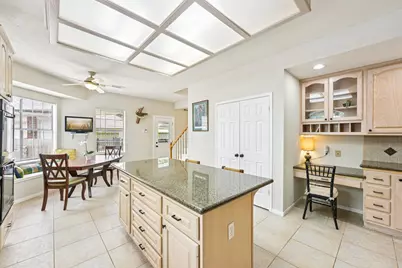 2202 Castle Bay Drive, League City, TX 77573 - Photo 20