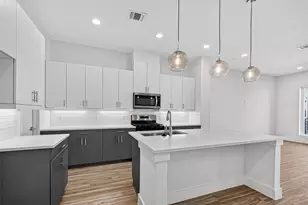 2105 Holman St, Houston, TX 77004 - Photo 14