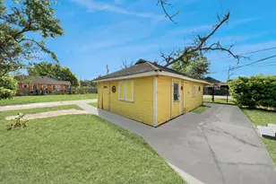 7302 Schneider St, Houston, TX 77093 - Photo 26