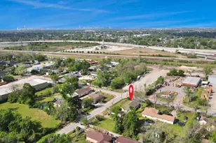 7302 Schneider St, Houston, TX 77093 - Photo 32