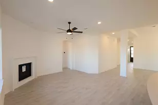 206 Sweetwater Rill Dr, Conroe, TX 77304 - Photo 8