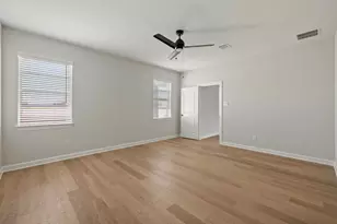 13920 Starboard Reach Dr, Texas City, TX 77510 - Photo 8