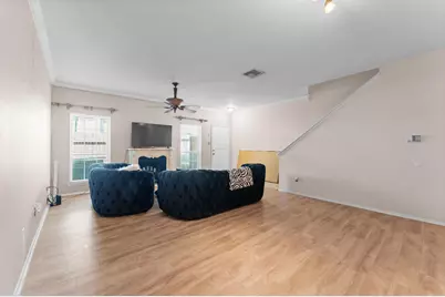 17557 Red Oak Dr Drive #7557, Houston, TX 77090 - Photo 10