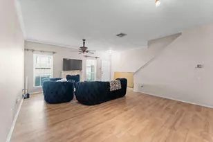 17557 Red Oak Dr Dr, Houston, TX 77090 - Photo 10