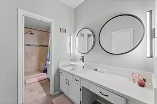 17557 Red Oak Dr Dr, Houston, TX 77090 - Photo 2