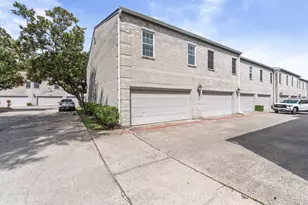 17557 Red Oak Dr Dr, Houston, TX 77090 - Photo 1