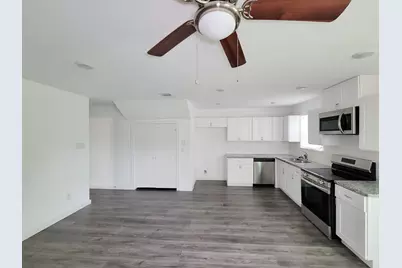 8122 Sterlingshire Street #A, Houston, TX 77078 - Photo 8