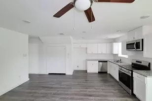 8122 Sterlingshire St, Houston, TX 77078 - Photo 8