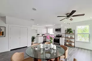 8122 Sterlingshire St, Houston, TX 77078 - Photo 2