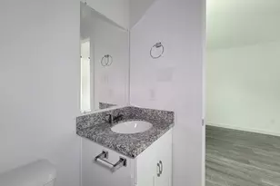 8122 Sterlingshire St, Houston, TX 77078 - Photo 20