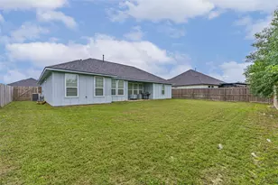 407 Green Meadows Dr, West Columbia, TX 77486 - Photo 34