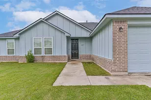 407 Green Meadows Dr, West Columbia, TX 77486 - Photo 6