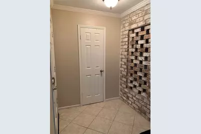 13078 Trail Hollow Drive #3078, Houston, TX 77079 - Photo 2