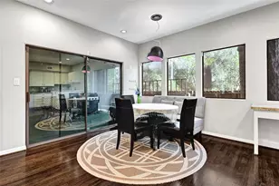 43 Legend Ln, Houston, TX 77024 - Photo 12