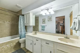 411 Sailfish St, Freeport, TX 77541 - Photo 10