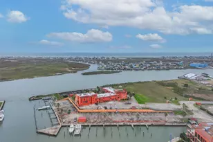 411 Sailfish St, Freeport, TX 77541 - Photo 18