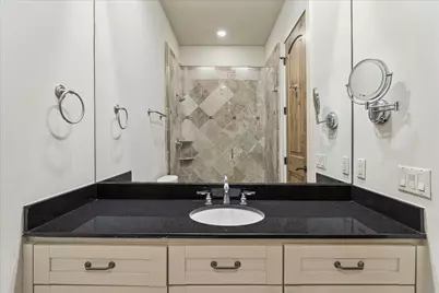 5207 Calle Montilla Place, Houston, TX 77007 - Photo 28