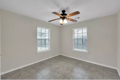 163 S Bend Court #B, Willis, TX 77378 - Photo 14
